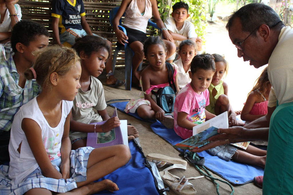 Los niños del Departamento Magdalena en jornada de Biblioburro