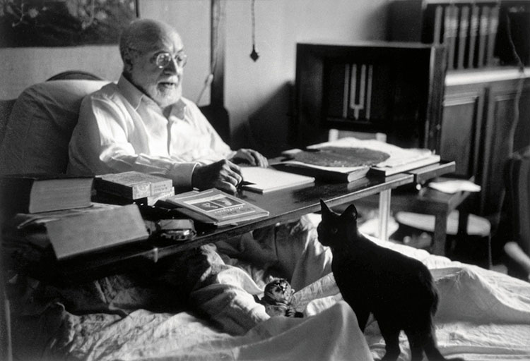 retratos-de-artistas-famosos-con-sus-gatos-02